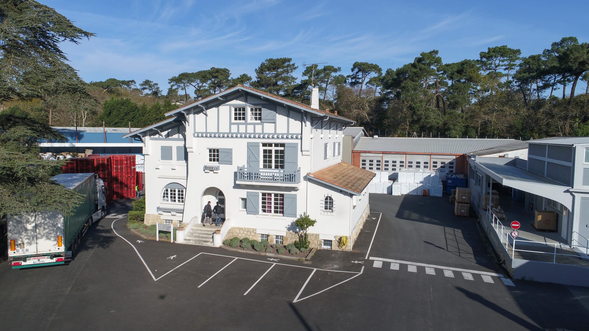 Abatilles siège et usine à Arcachon