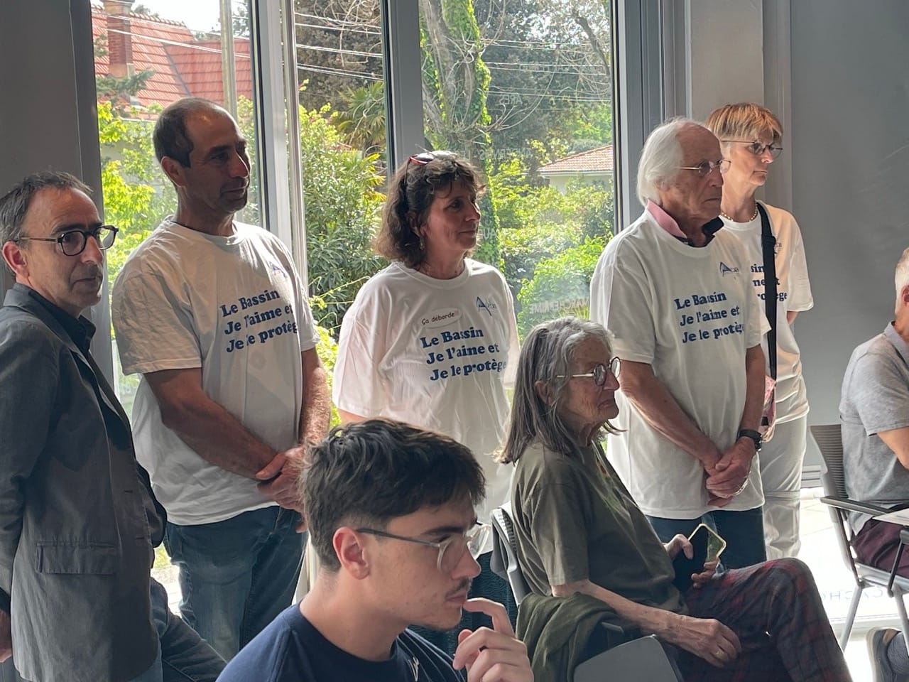 Thierry Lafon Président de l'ADEBA (à gauche en Tshirt)