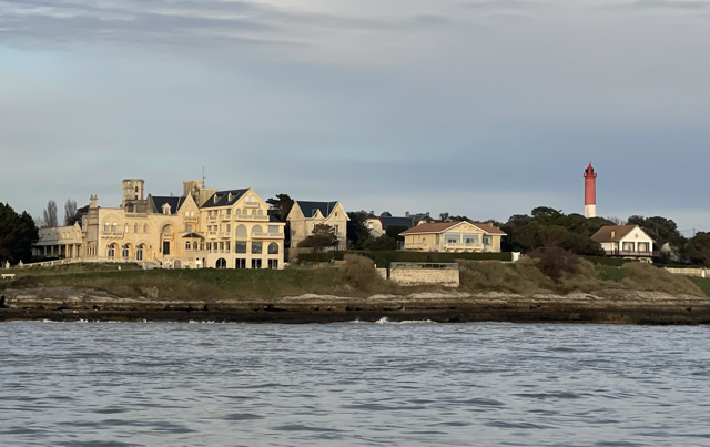 Royan, Oléron, Pays basque : ces maires qui ont déclaré la guerre aux résidences secondaires
