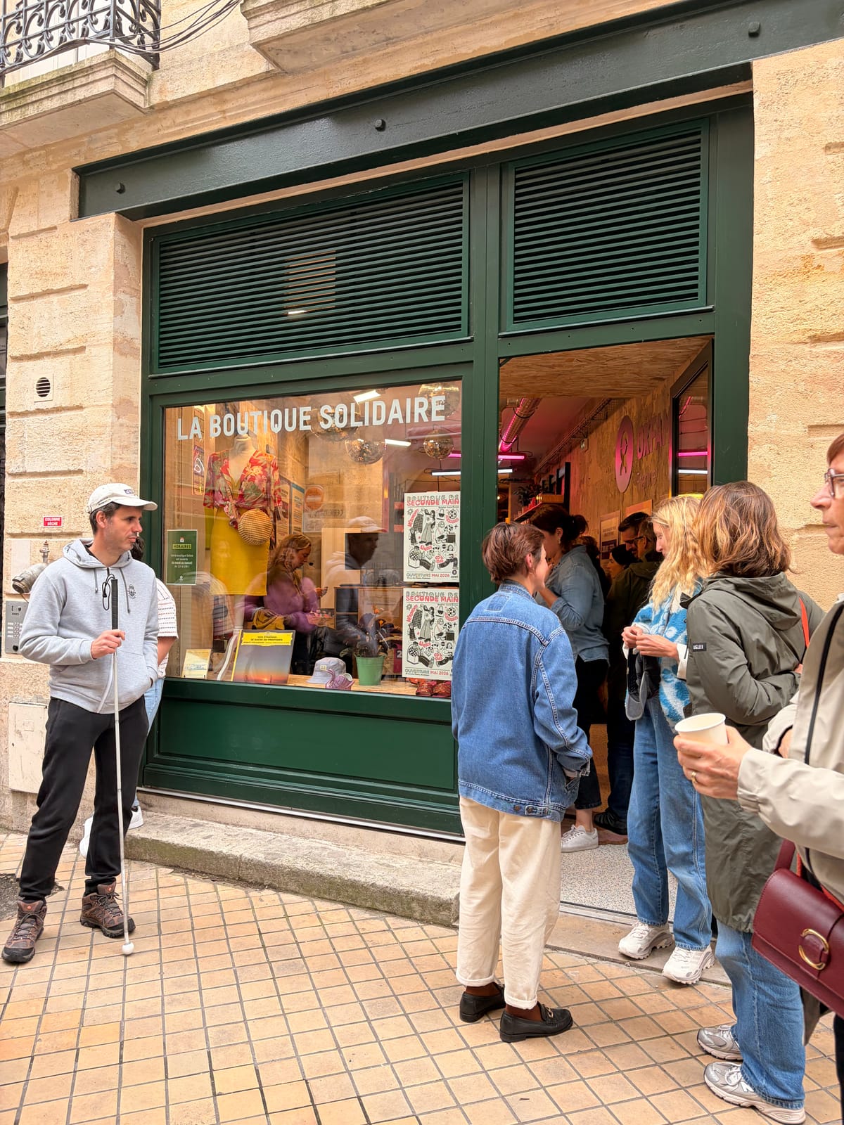 Ouverture de la 8e boutique solidaire Oxfam France à Bordeaux.  