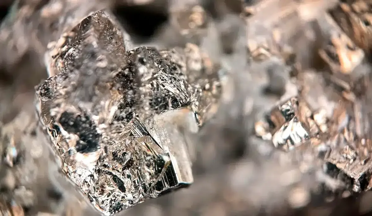 Minerai de terres rares.